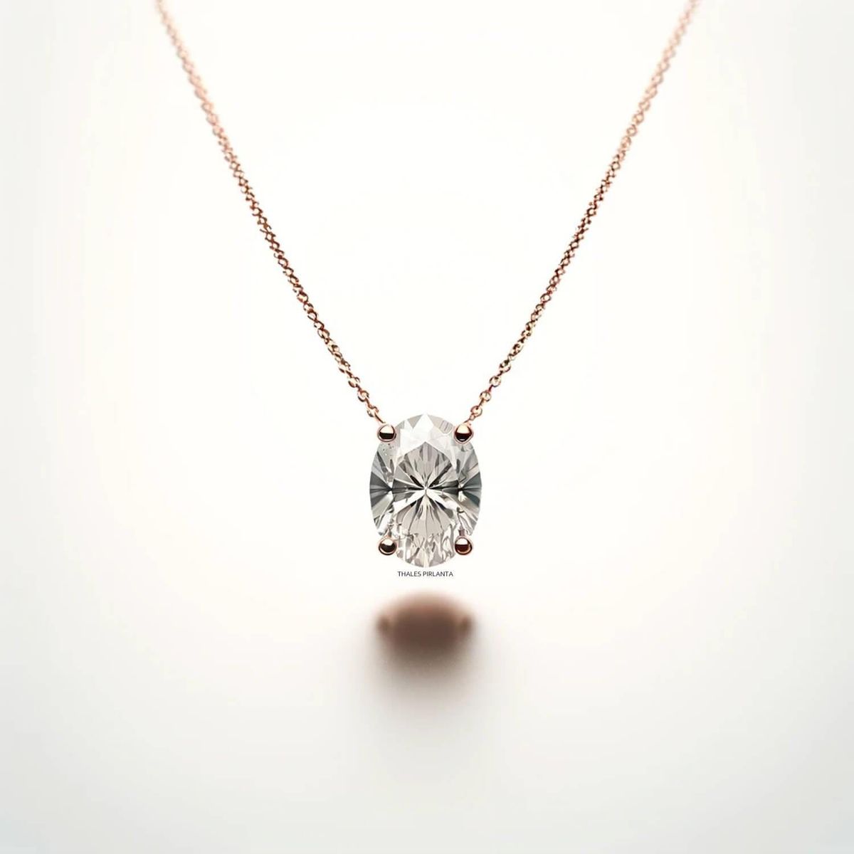 Oval Topazın Parıltısı Pırlantaya Yakın Mı?