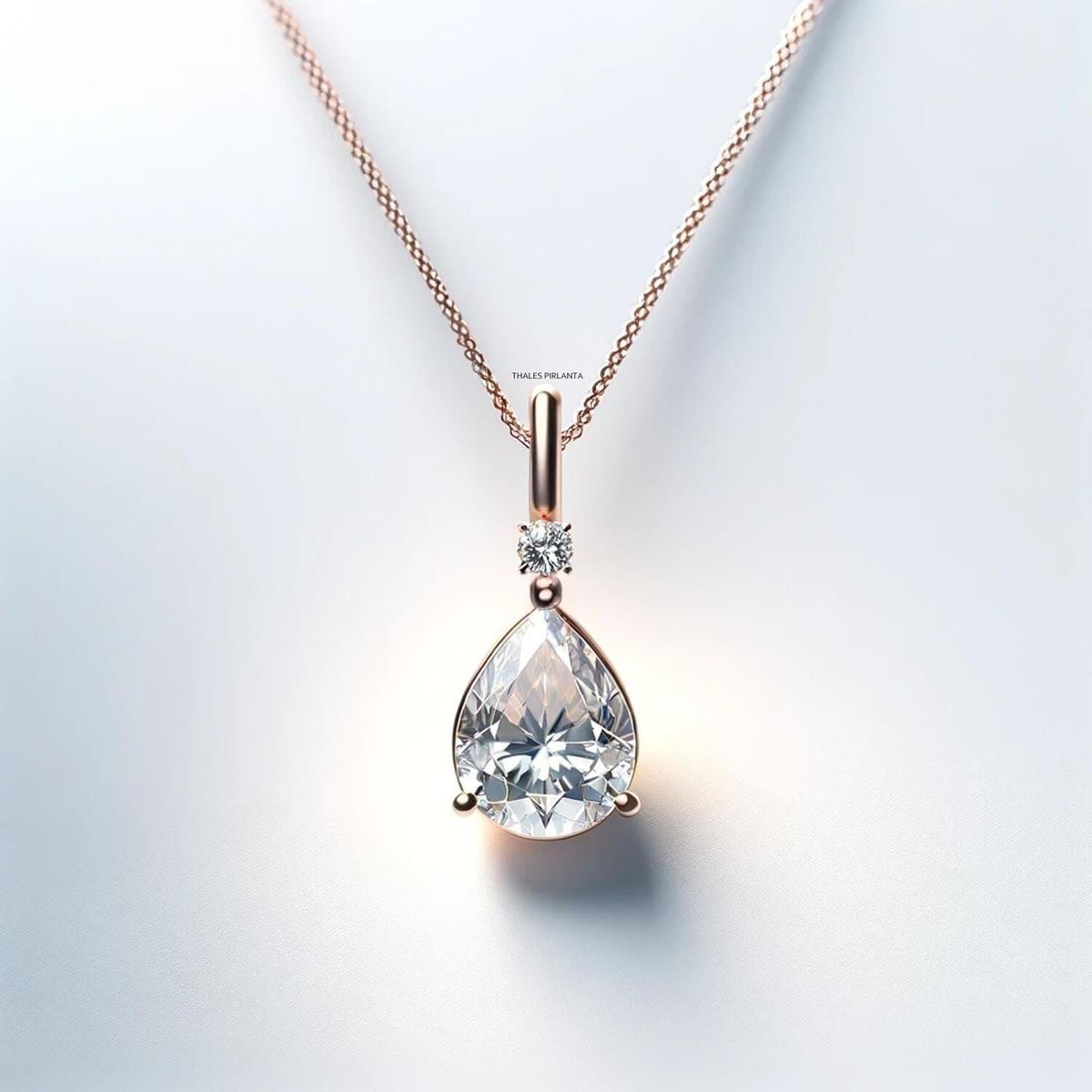 Damla Beyaz Topaz Kolye Günlük Kullanımda Çizilir Mi?