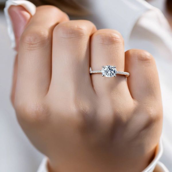 SI2 Berraklık Büyük Taşta Fark Edilir Şekilde Görülür mü?