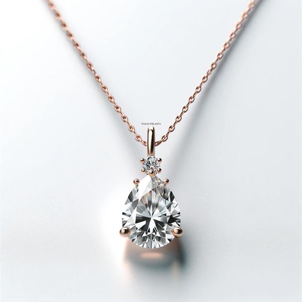 Damla Beyaz Topaz Gerçek Pırlanta Kadar Parlar Mı?