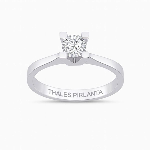 Neden Tektaş Yüzükler Evlilik Teklifinin Vazgeçilmezidir?