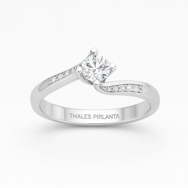 Kenar Taşlı Tektaş Yüzükler Günlük Kullanım İçin Uygun Mu?