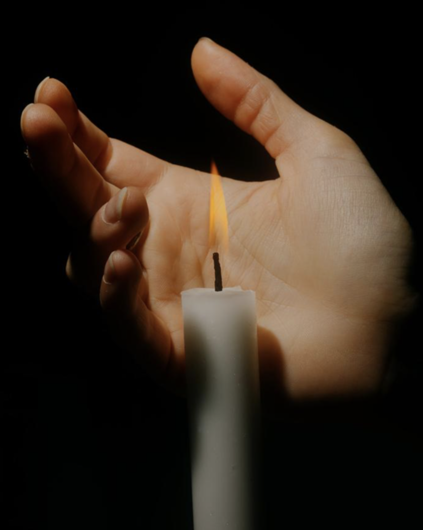 Visual "Playing with fire": a checkout funnel twisted until it becomes disturbing