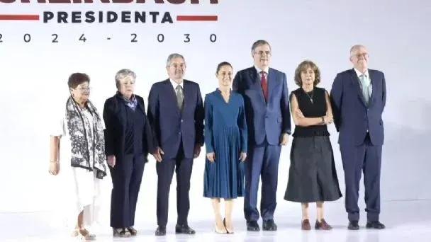 Sheinbaum presenta a parte de su Gabinete Federal; confirma a Ebrard en economía