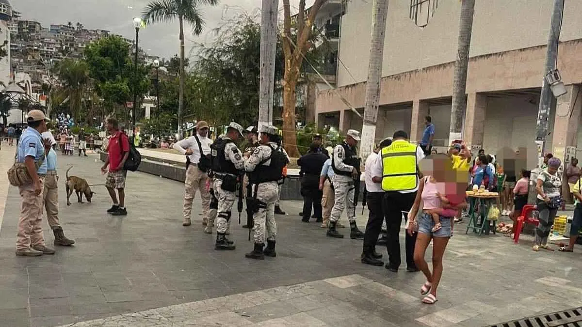 FGE descarta explosión en el zócalo de Acapulco; "fue un flamazo"