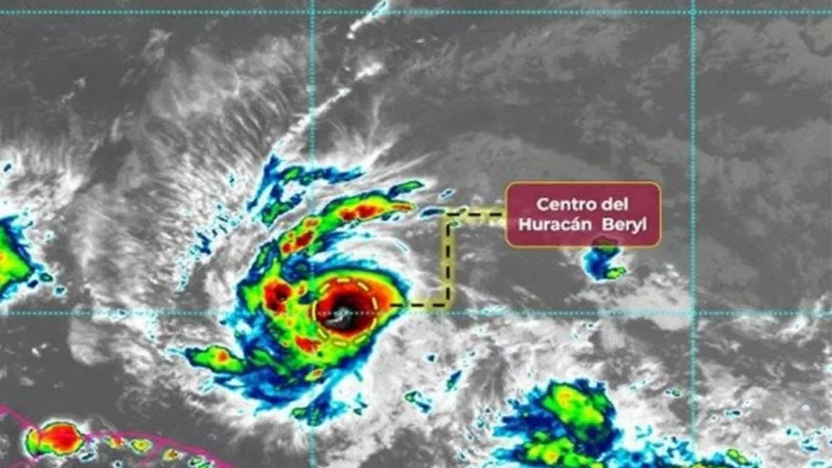 Beryl, huracán categoría 4, amenaza el Caribe, no hay peligro para México