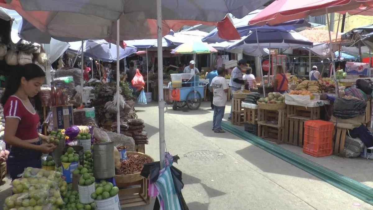 Suben precios de la canasta básica en mercados de Acapulco