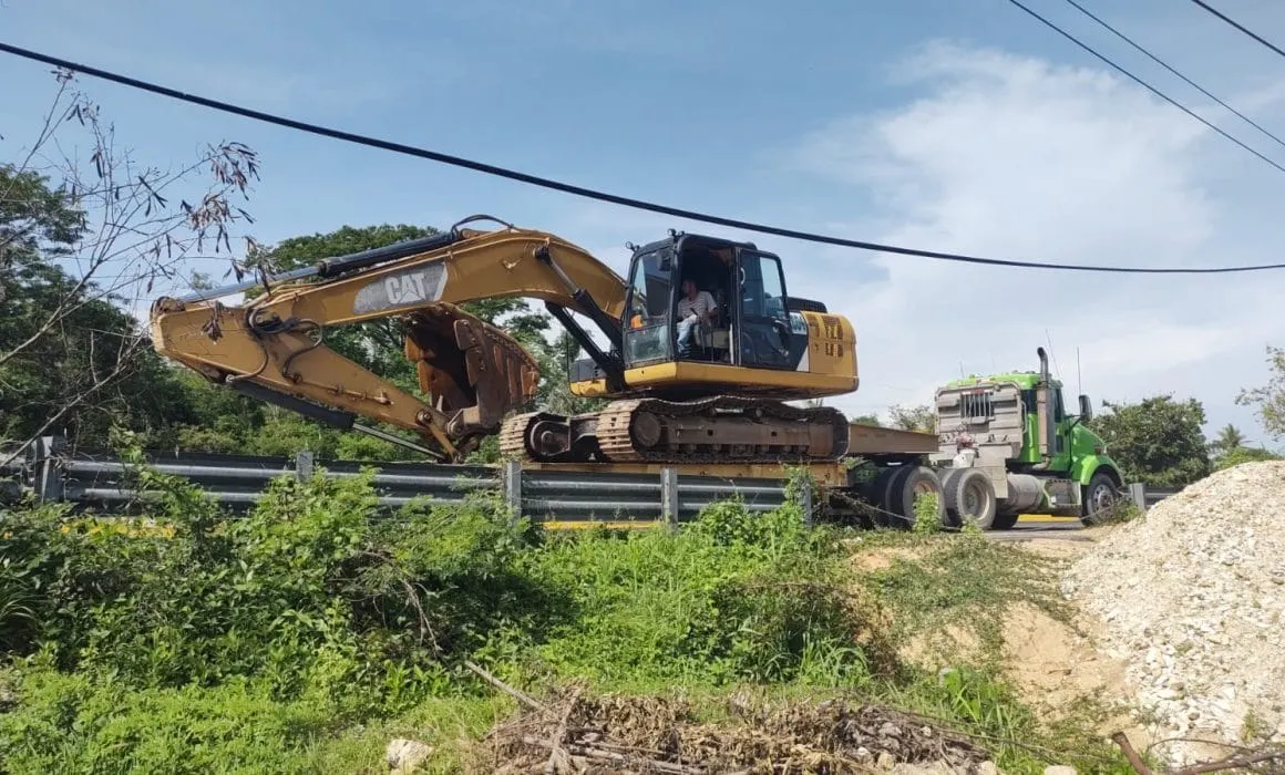 Reparación de fuga deja sin agua a más de 600 familias de Acapulco