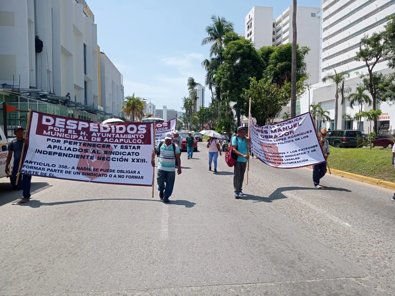 Exigen sindicalizados reinstalación de 40 trabajadores al Ayuntamiento