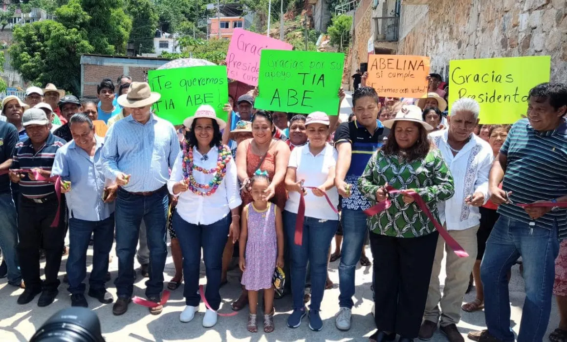 Abelina López alista más de 450 obras para colonias de Acapulco