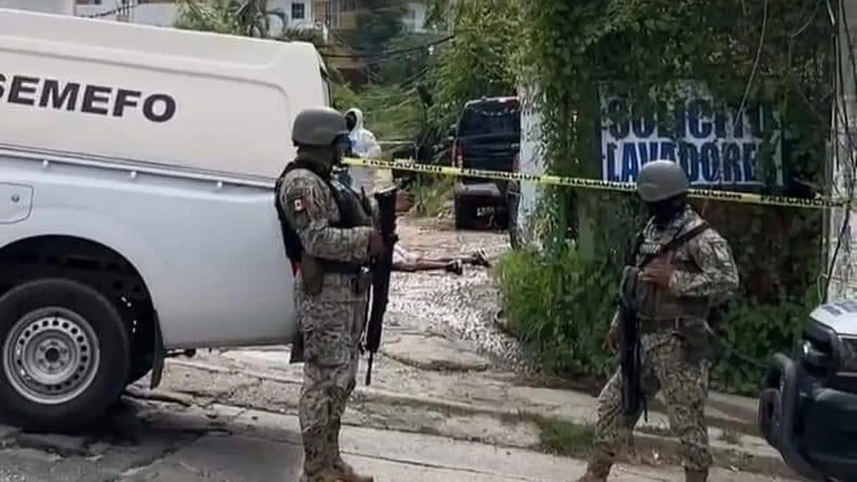 Hallan cuerpo de hombre asesinado en la Insurgentes de Acapulco