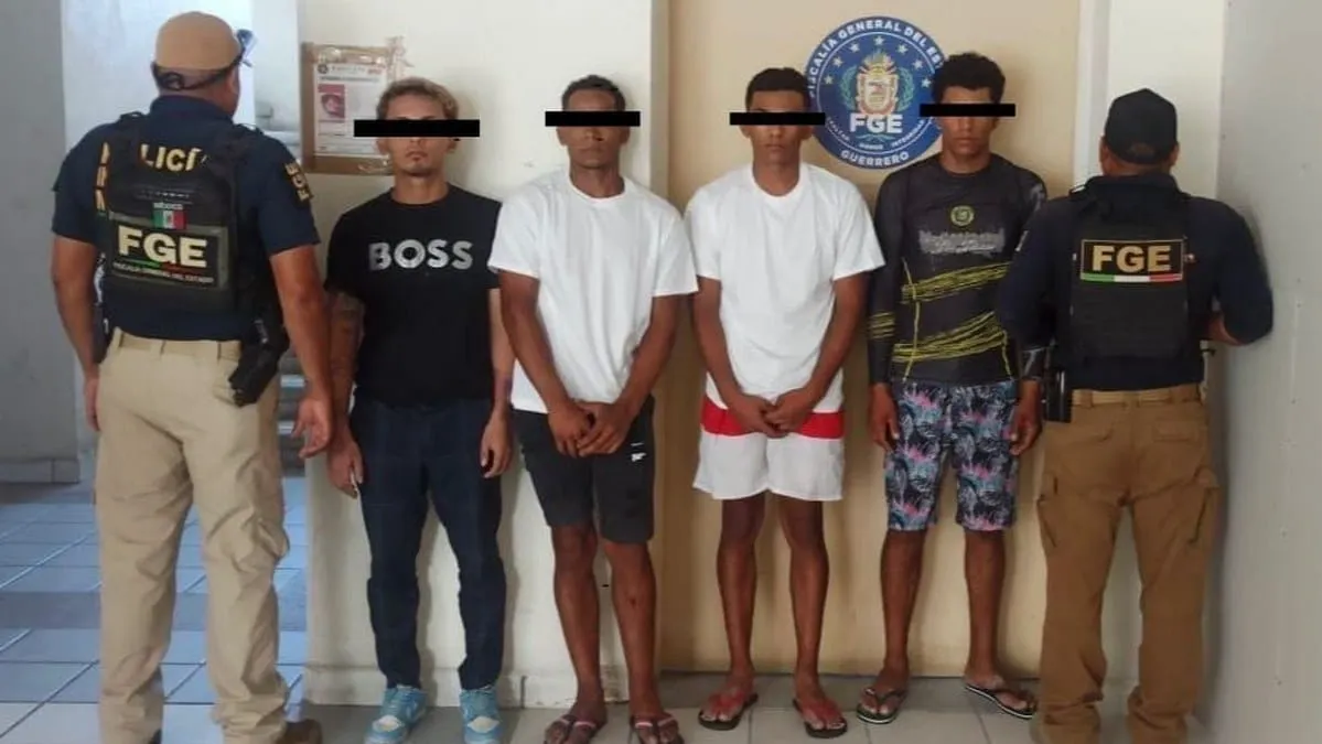 Caen cuatro con droga en Costa Azul de Acapulco