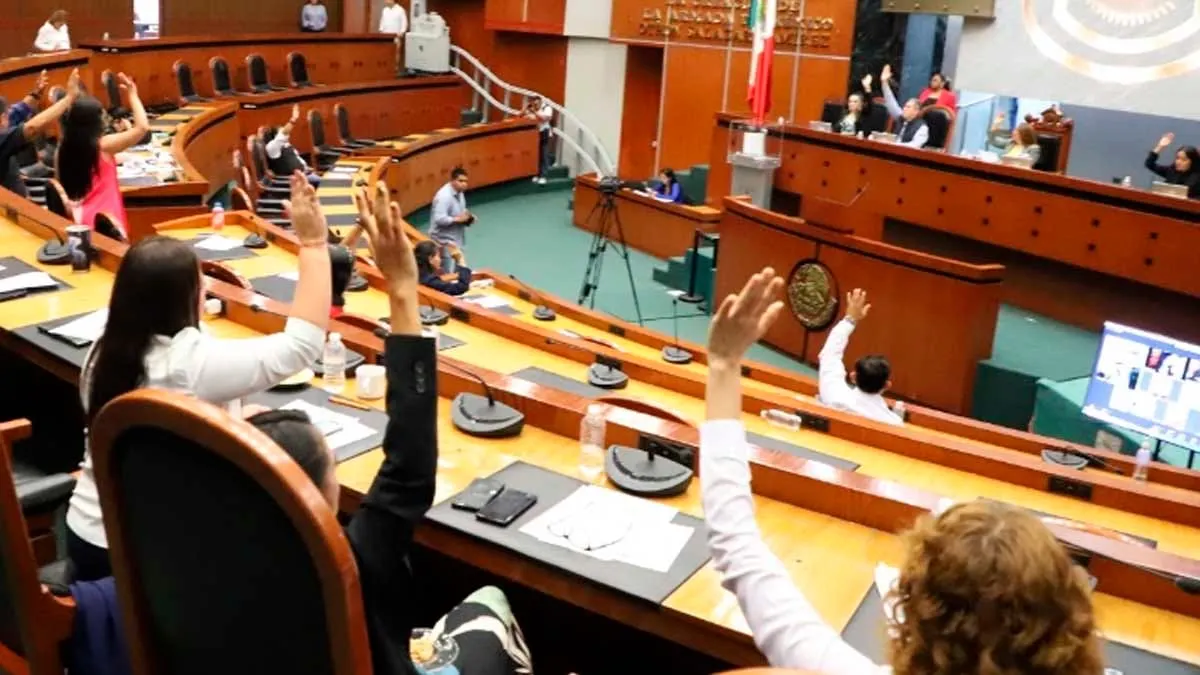 Aprueba Guerrero reforma sobre doble empleo público