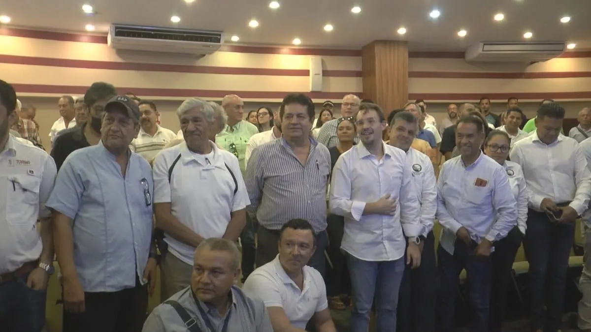 Acapulco capacita a turisteros para nueva temporada de cruceros