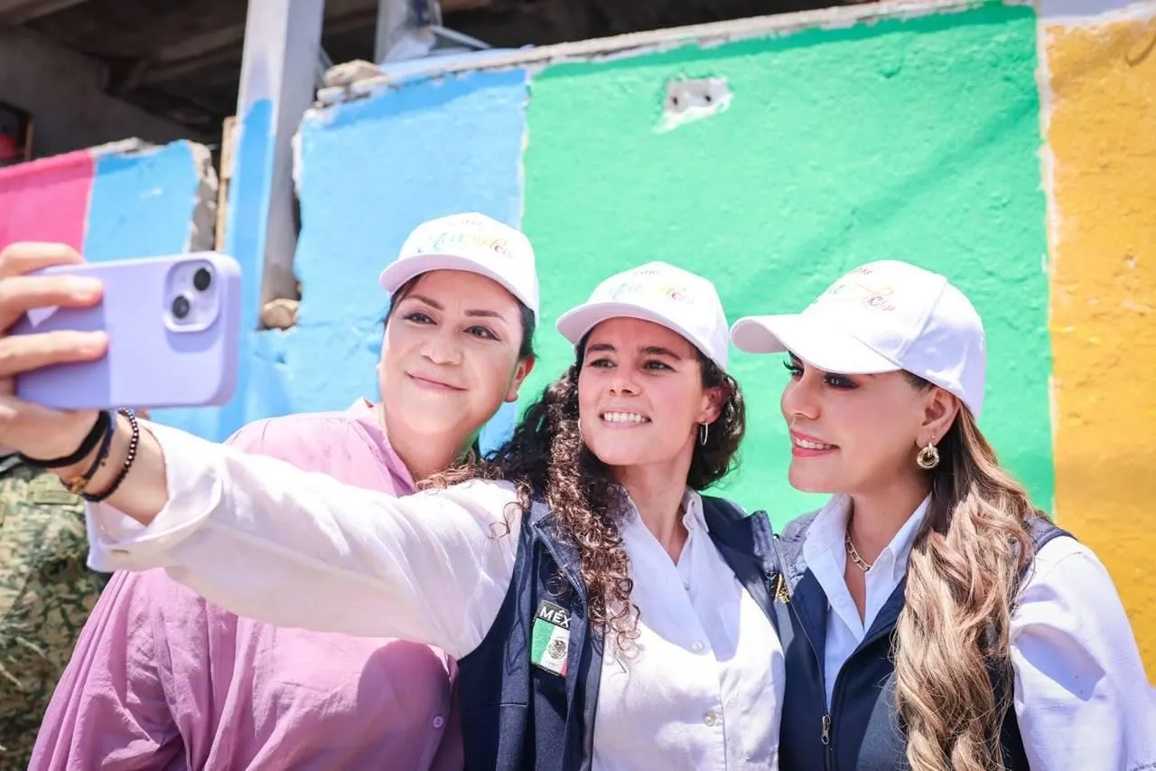 Encabeza Evelyn el arranque del programa para la pinta de 300 mil casas en Acapulco y Coyuca