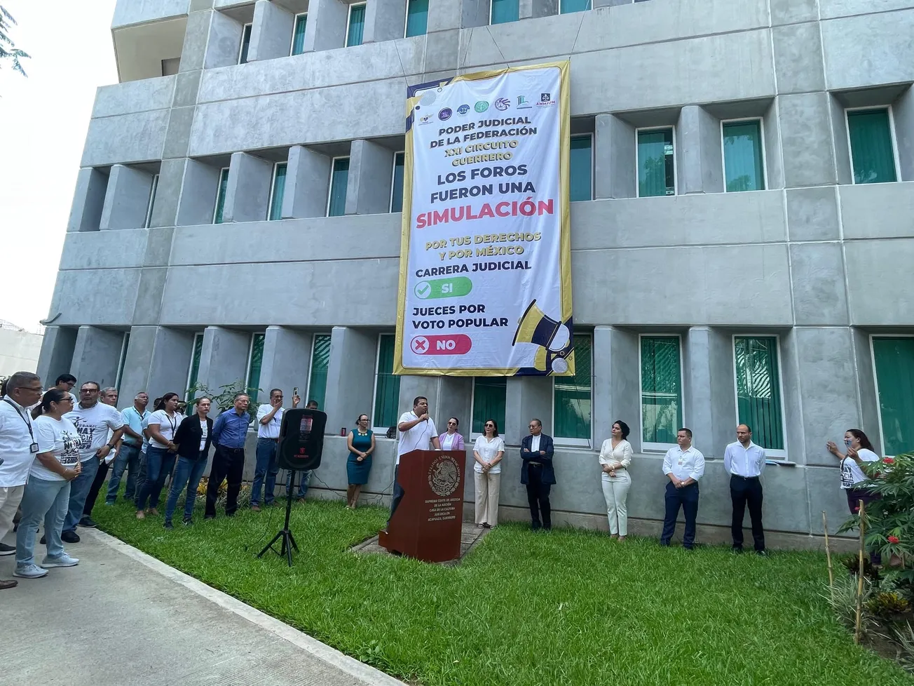 En Acapulco, trabajadores del PJF paran labores en protesta por reforma