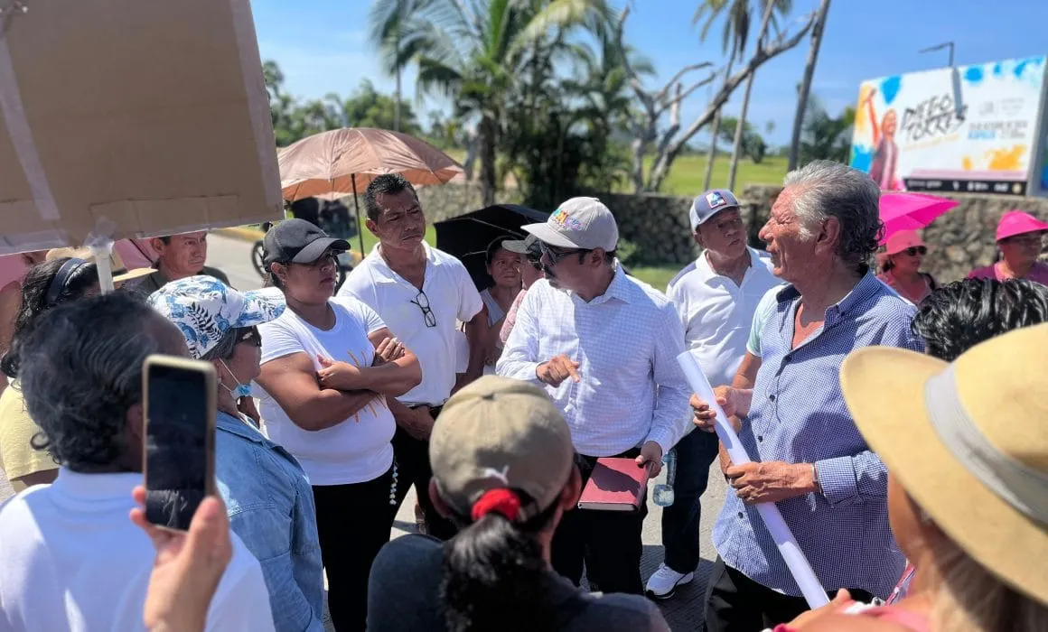 CAPAMA atiende a vecinos que bloquearon por sistema sanitario colapsado en la Colosio