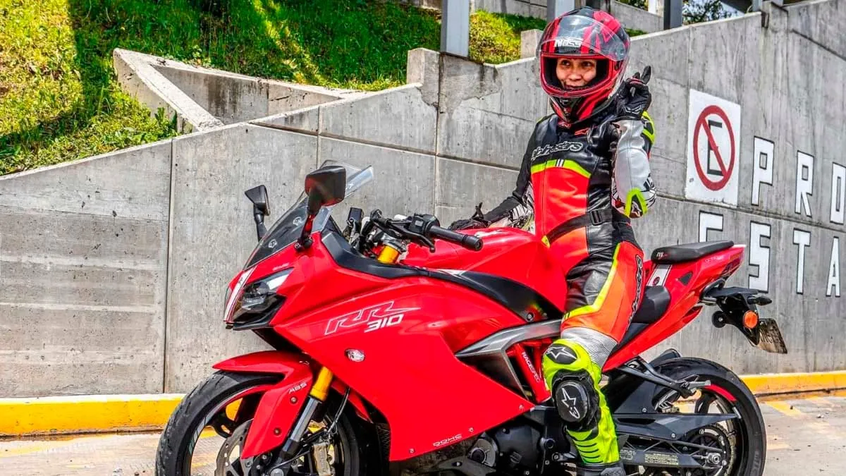 Reportan desaparición de mujer motociclista en CDMX; se dirigía a Tres Marías