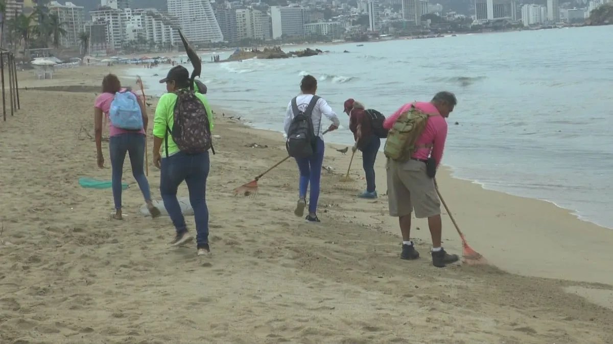 Lluvia en Acapulco arrastran toneladas de basura