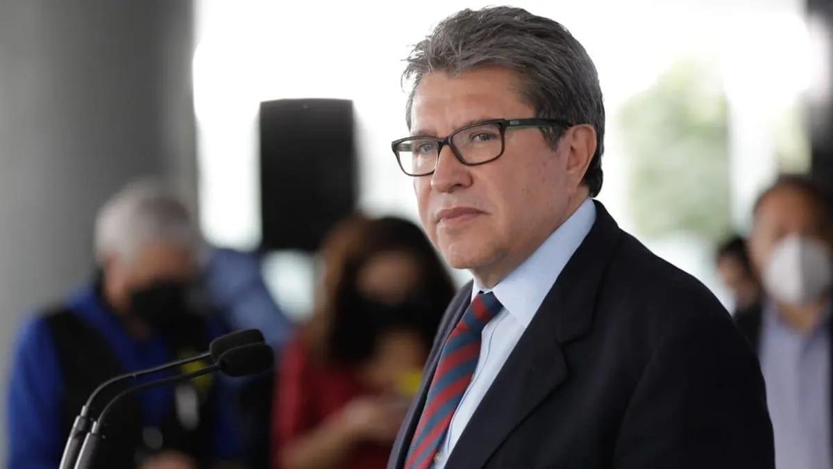 Mayoría legislativa actuará con responsabilidad, afirma Monreal