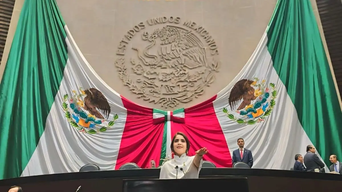 Yoloczin Domínguez asume como diputada federal en San Lázaro