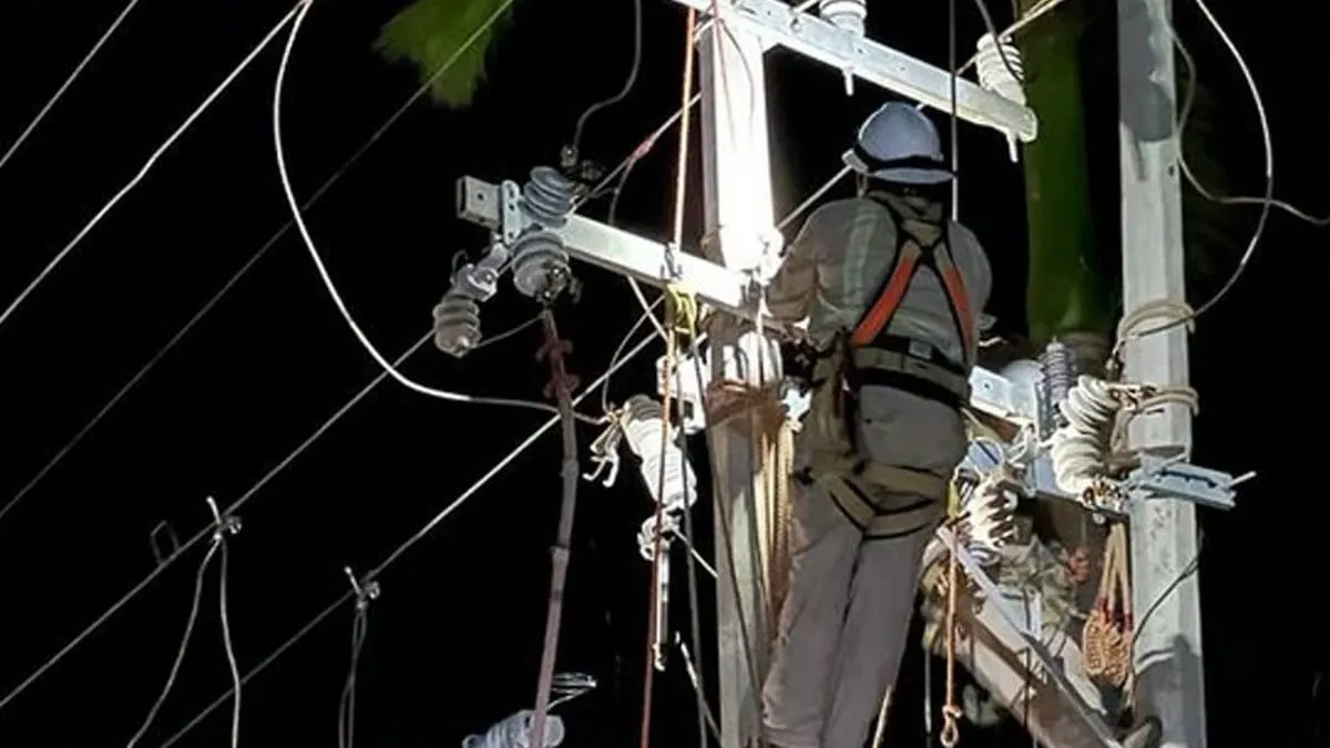 CFE corta energía eléctrica en Acapulco y Chilpancingo en prevención por inundaciones