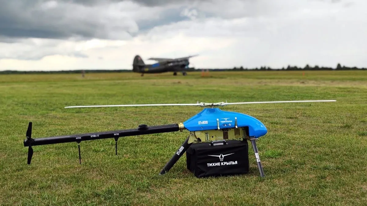 Helicóptero en miniatura no tripulado puede ser guiado a distancias de 120 kilómetros
