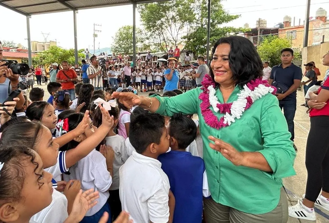 Invierte Abelina más de 500 mdp en infraestructura educativa en la zona rural de Acapulco