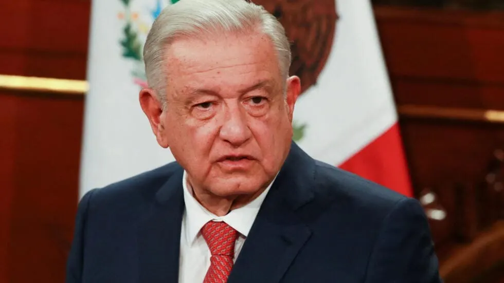 AMLO afirma que suspención a discusión de la reforma al PJF "no tiene fundamento legal"