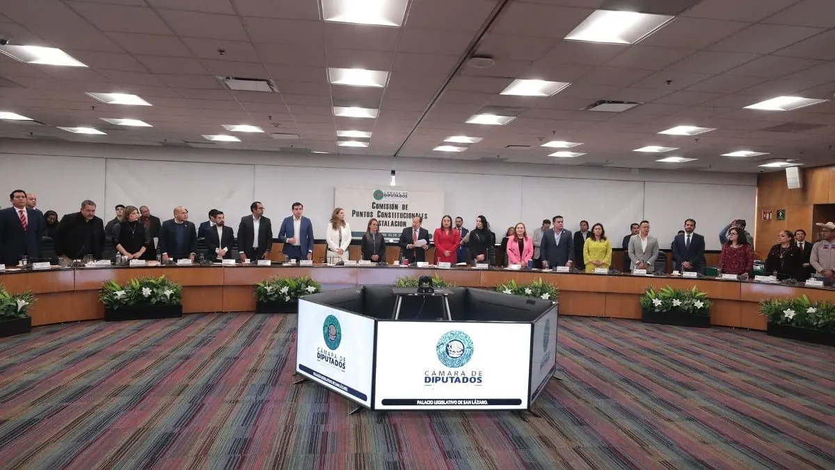 Instalan Comisión de Puntos Constitucionales; Leoney Godoy llama a debate de altura
