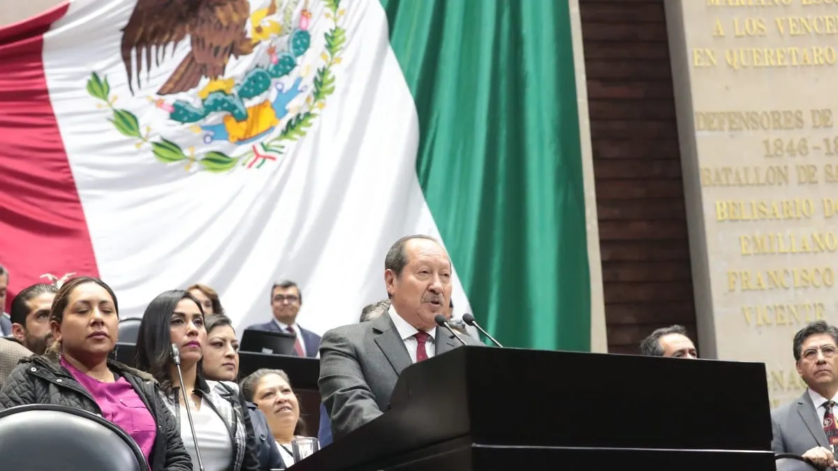 Leonel Godoy justifica dictamen que impide impugnar adiciones o reformas a la Constitución