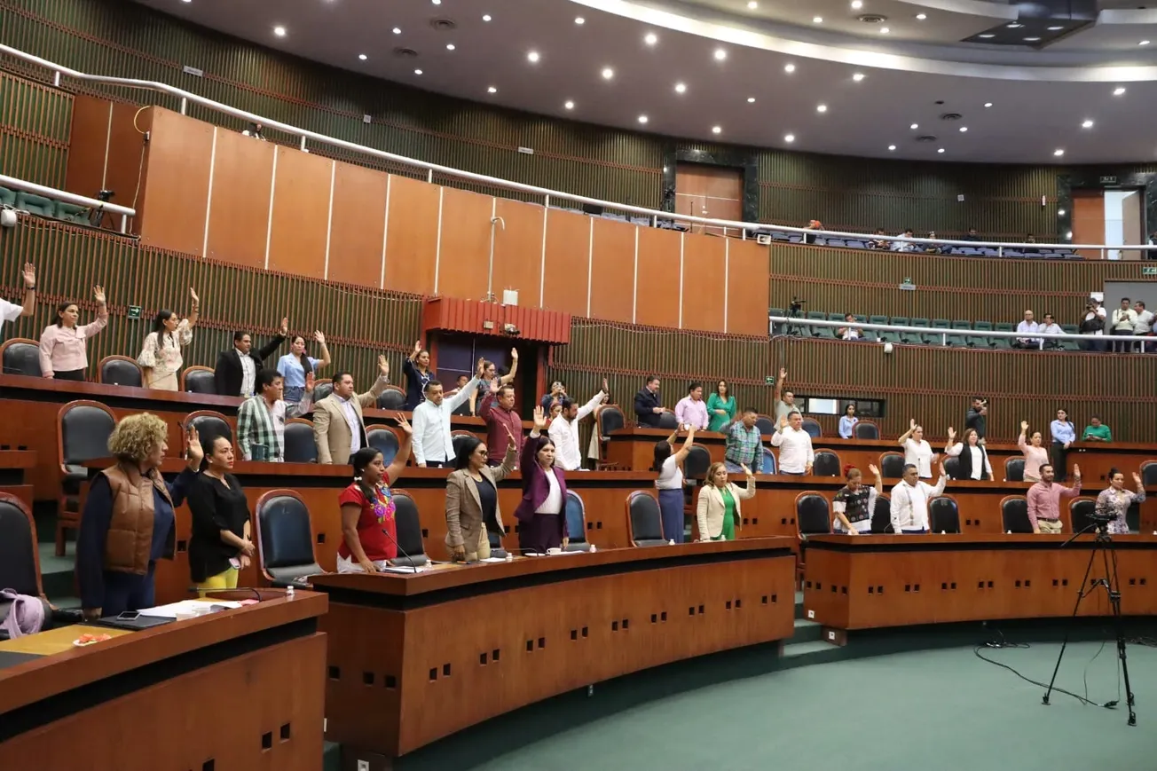 Congreso fija fechas para las comparecencias por el tercer informe de la Gobernadora