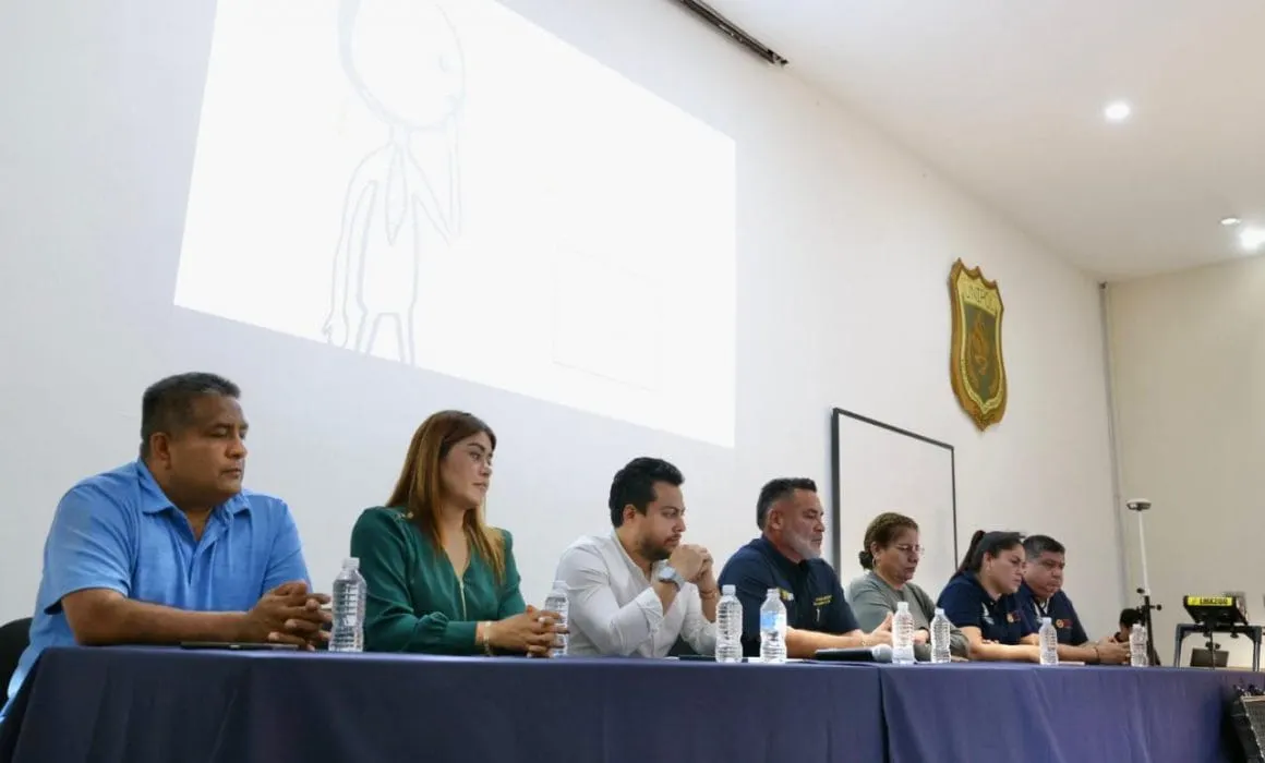 Alcaldes del Centro de Guerrero son capacitados en materia de protección civil