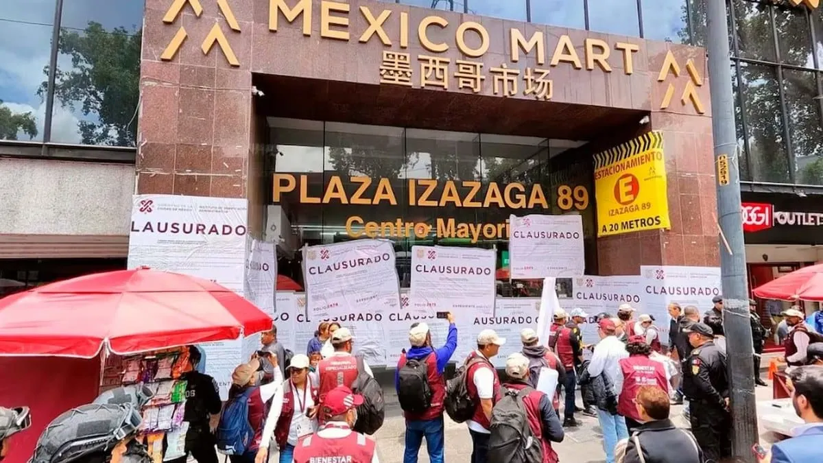 Decomisaron mercancías por 7.5 mdp en operativo en Izazaga 89: Ebrard