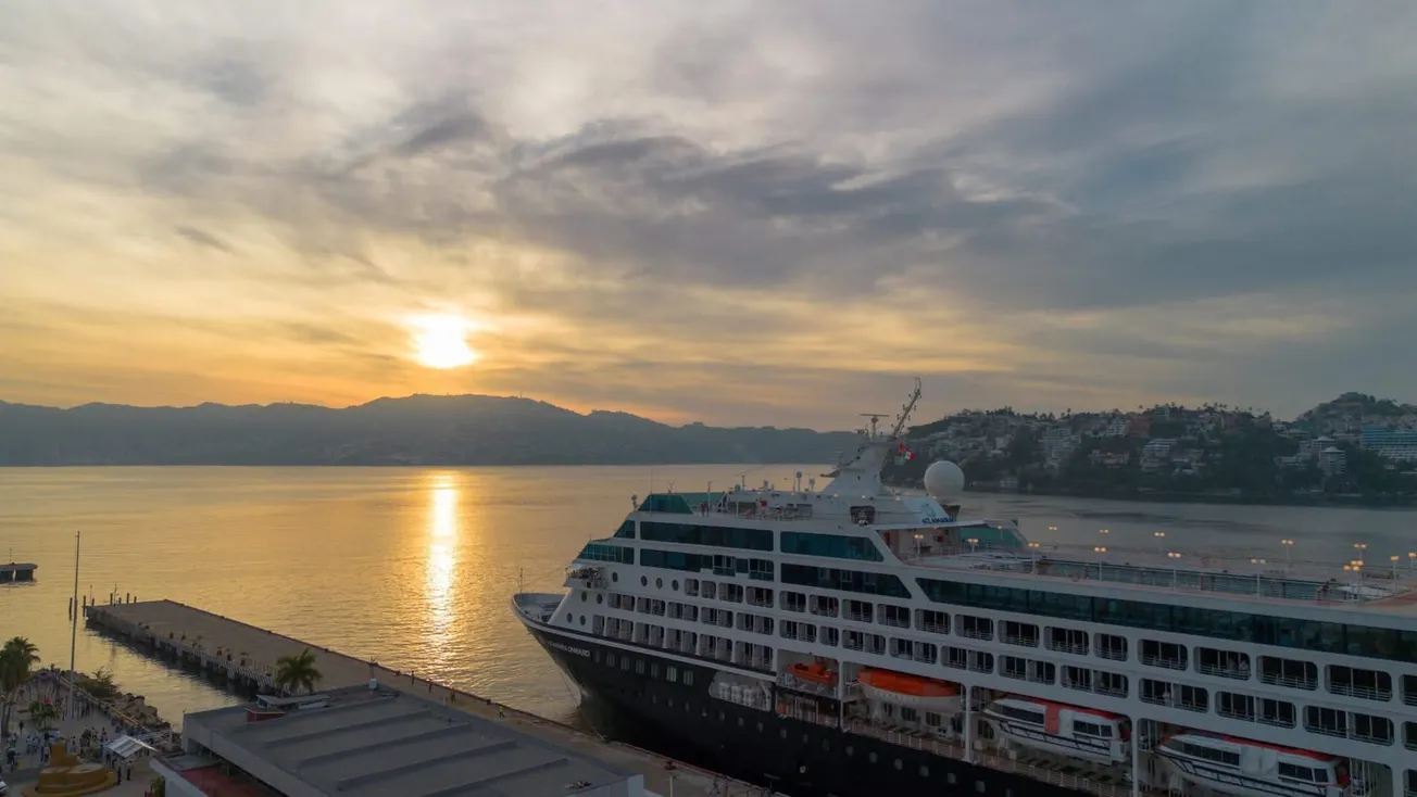 Acapulco recibe el último crucero del año; anuncian inversión de 300 mdp para la Terminal Marítima