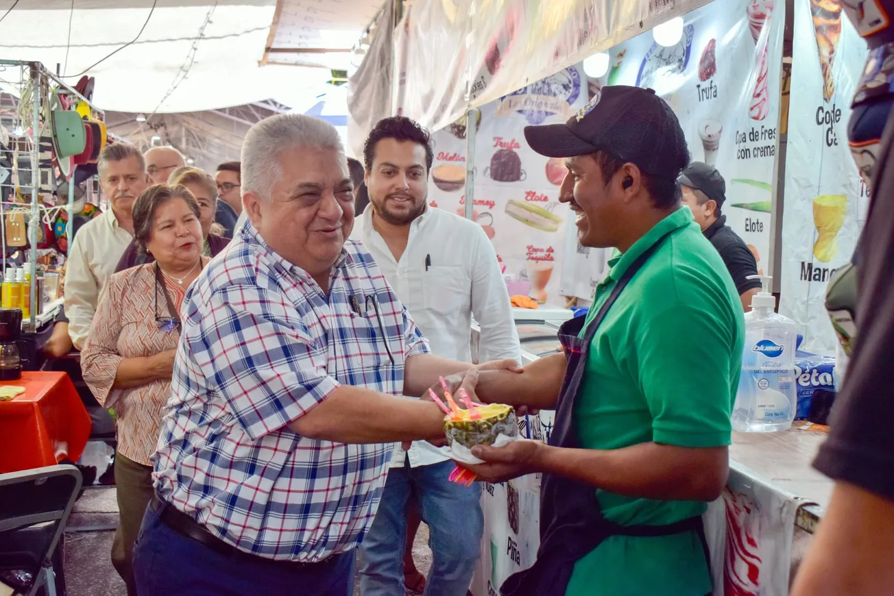 Alcalde recorre colonias en jornada por la paz para Chilpancingo