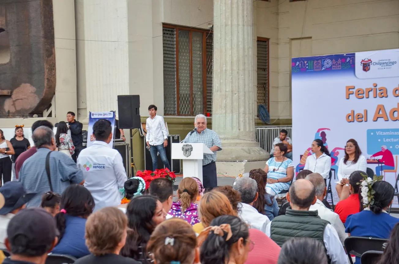 Gustavo Alarcón lleva "Feria del Bienestar" para adultos mayores de Chilpancingo