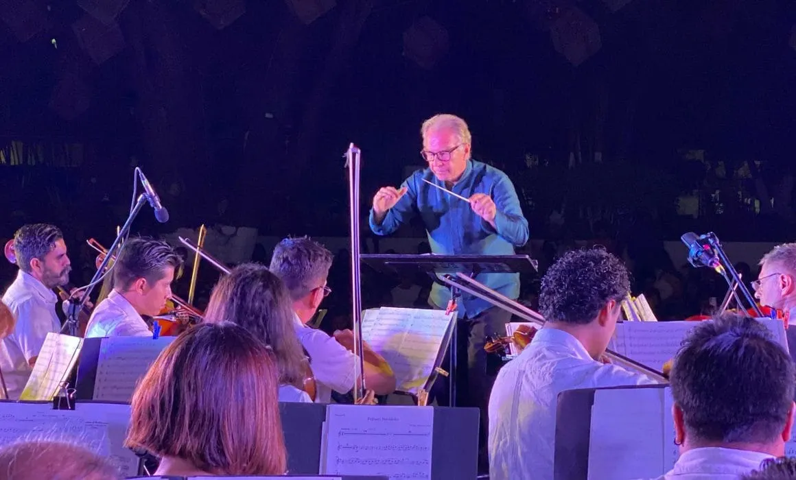 La OFA inicia conciertos de la temporada navideña en Mochitlán