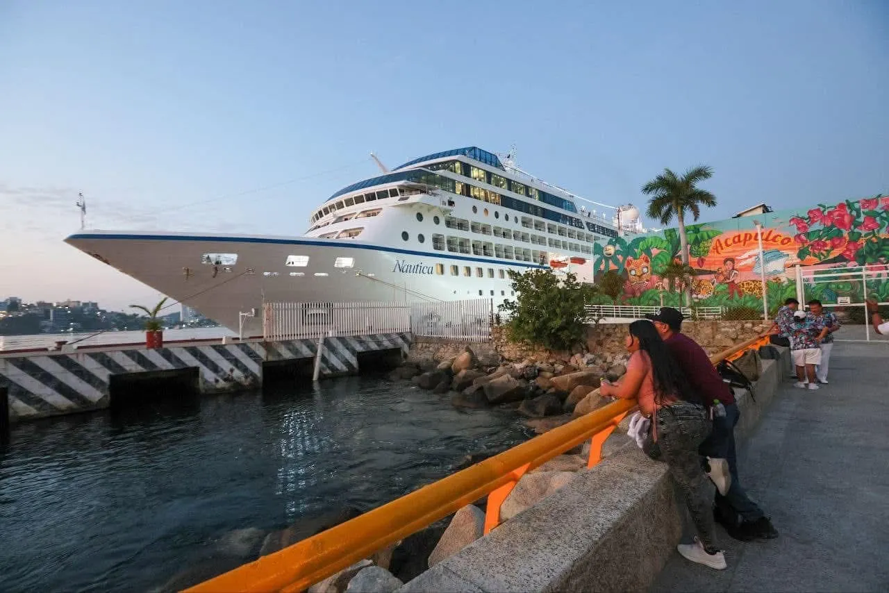 Llega a Acapulco el primer crucero de 2025; se esperan tres más en este mes