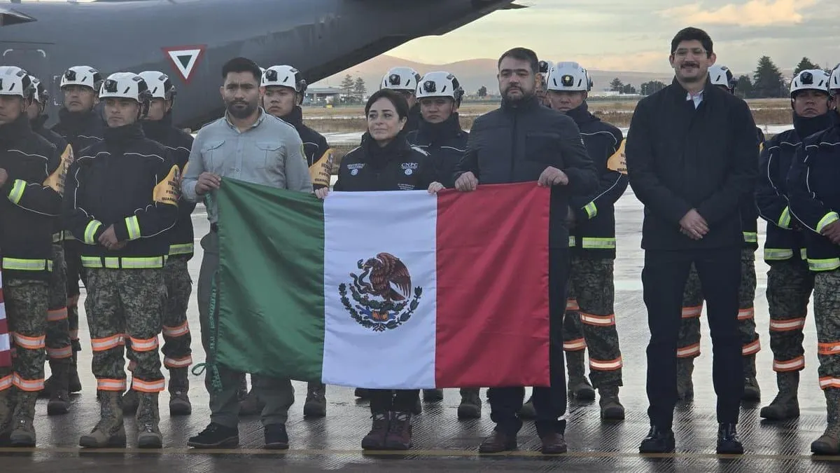 Equipo de ayuda mexicano viaja a Los Ángeles para ofrecer apoyo a víctimas de incendios