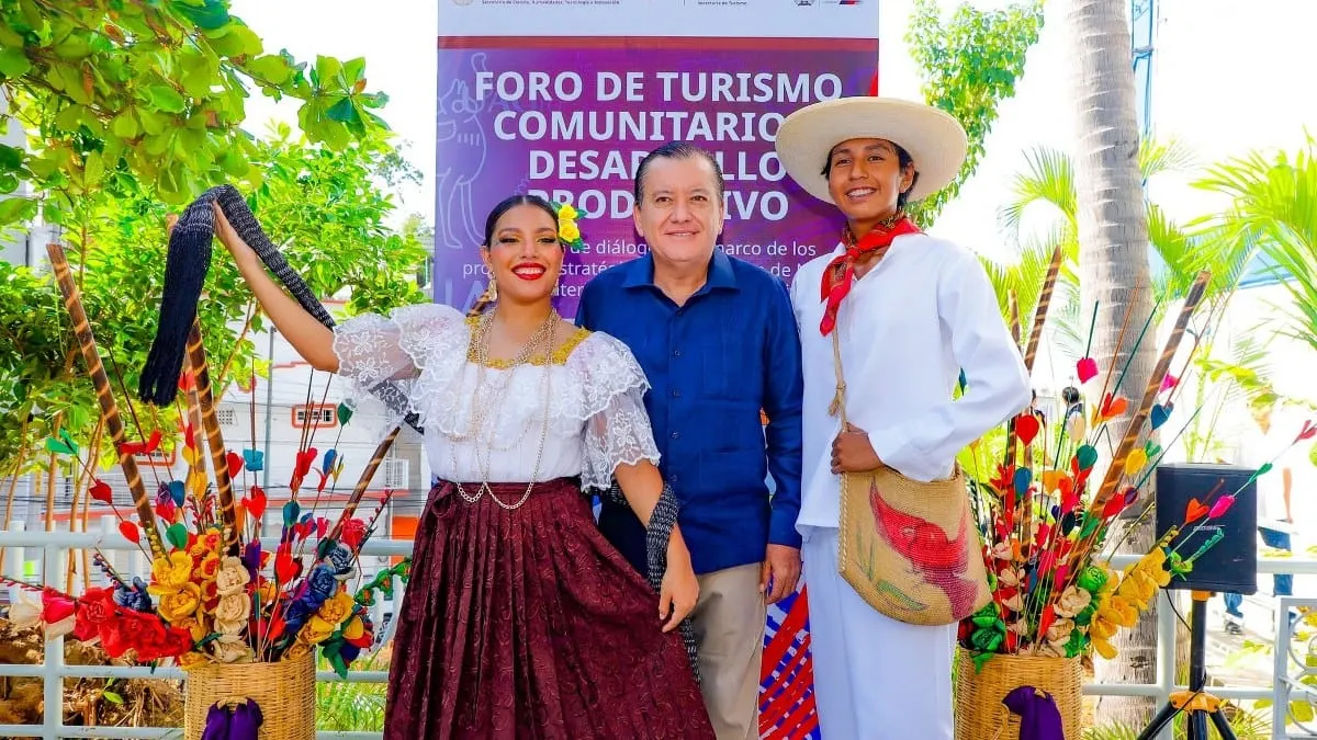 UAGro concluye foro sobre turismo comunitario y anuncia actualización de carreras