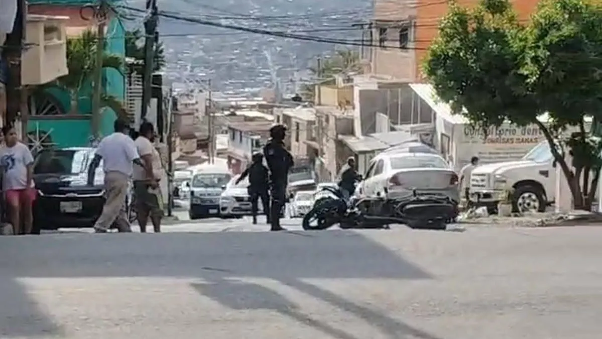 Ejecutan a hombre en crucero de Chilpancingo; hay dos heridos