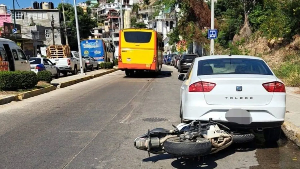 Motociclista fallece en accidente en avenida Ruiz Cortines de Acapulco