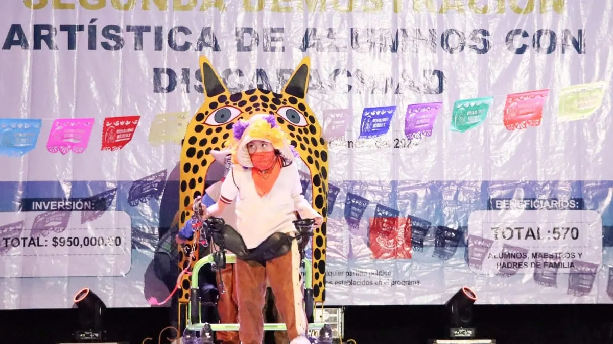 Realizan demostración artística de alumnos con discapacidad en Guerrero