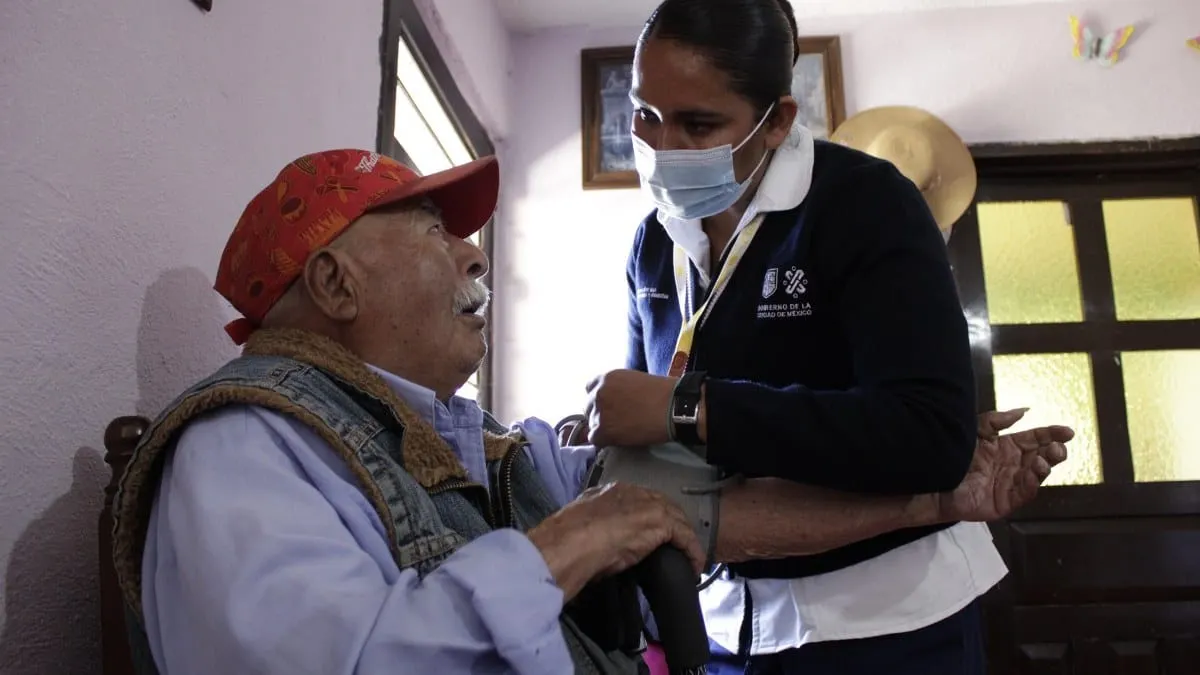 Programa de Salud Casa por Casa atiende a más de 6 millones de personas, adultos mayores y con discapacidad