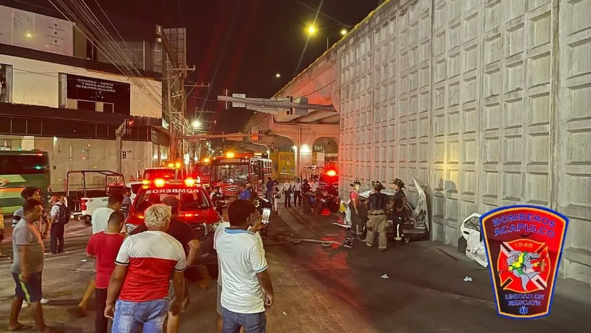 Choque entre Acabús y taxi colectivo deja 12 lesionados en Acapulco