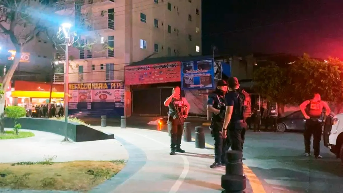 Ejecutan a balazos a motociclista en avenida de Chilpancingo