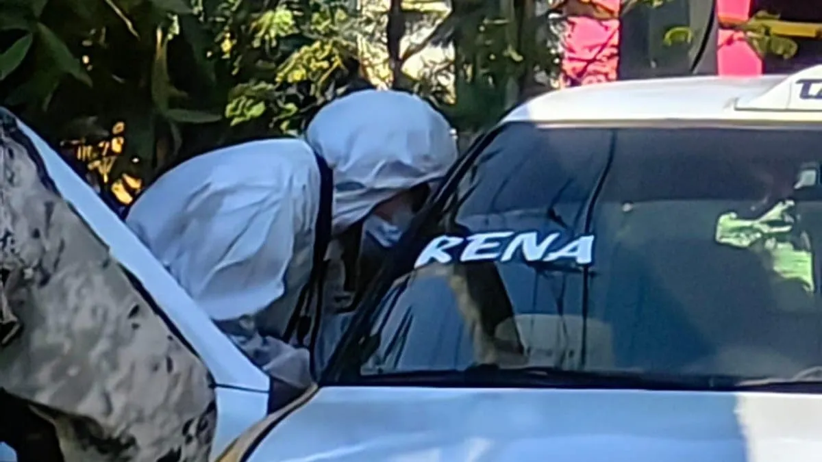 Ejecutan a dos hombres en un taxi colectivo en Renacimiento de Acapulco