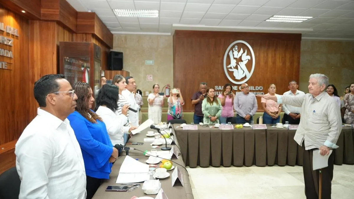 Designan a Anituy Rebolledo Ayerdi como Cronista Municipal de Acapulco