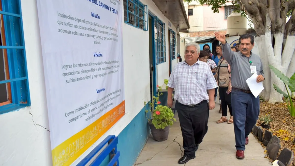 Alcalde en trabajos de supervisión.